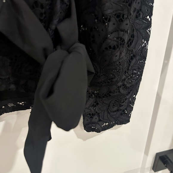 Express Lace V-Neck Long Sleeve Tie Waist Peplum Top - Picture 12 of 16